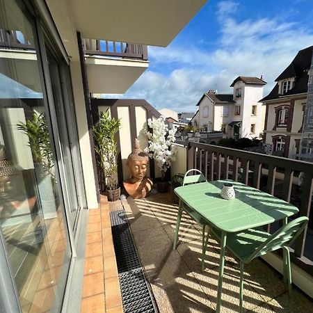 Appartement Hyper Centre De Cabourg Avec Balcon ภายนอก รูปภาพ